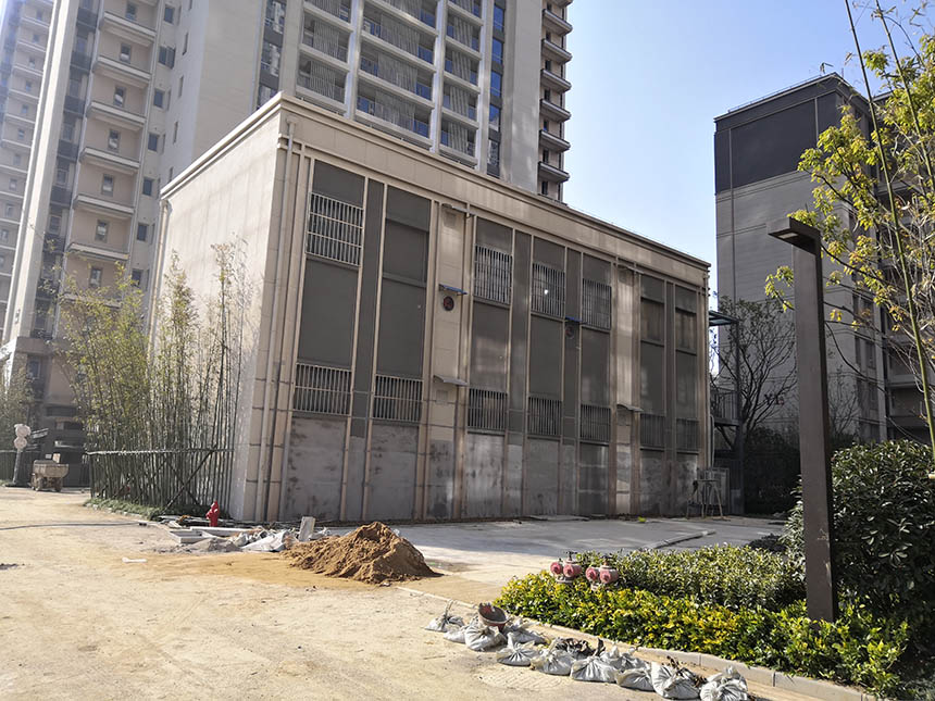 室外仿真植物墙工程案例-施工前