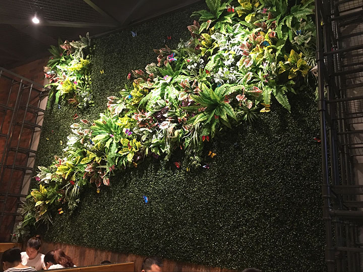 餐饮场所仿真植物墙