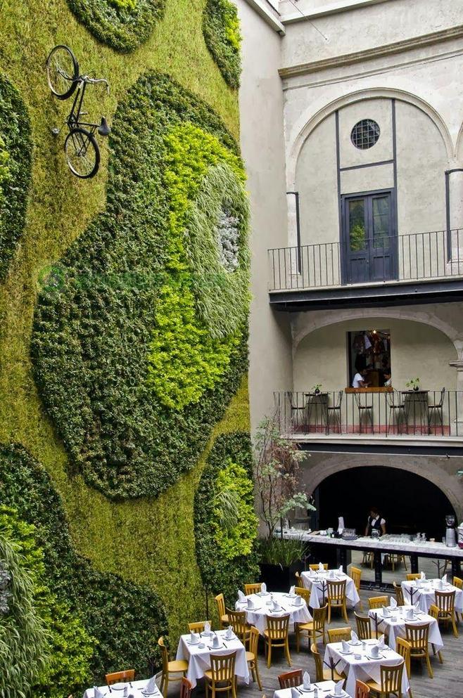 酒店中央天井垂直绿化仿真植物墙